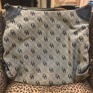 Dooney & Bourke Purse